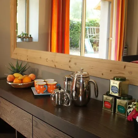 Aube Du Bonheur B&B 에셰네베